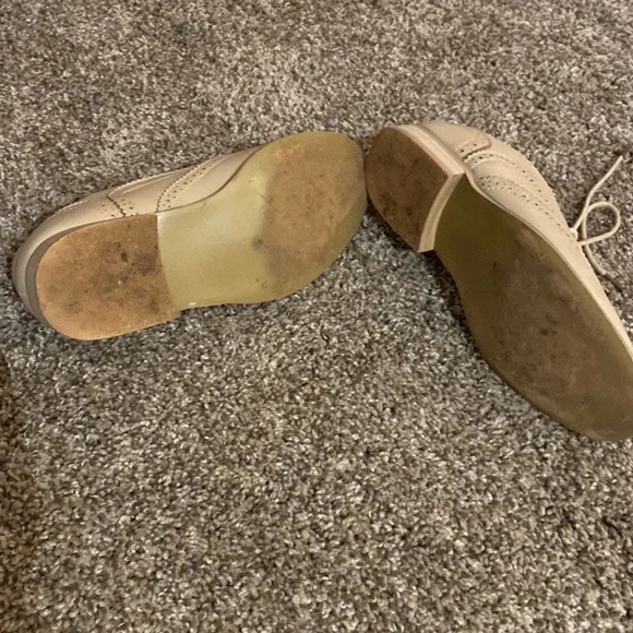 Women’s wingtip shoes - Picture 3 of 6